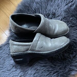 B O C Born Concept Silver Leather Clogs